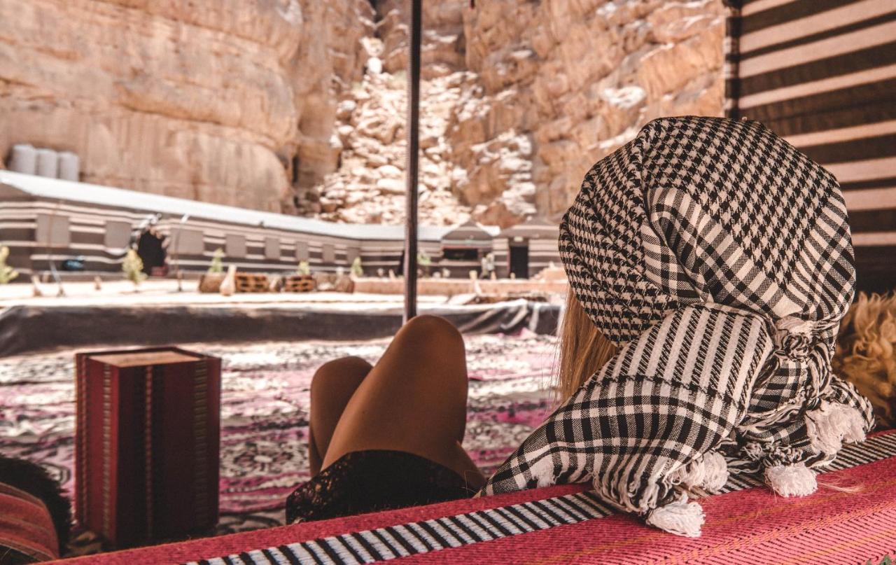 Aladdin Camp Hotell Wadi Rum Eksteriør bilde